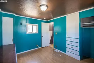 2071 NE Stephens St, Roseburg, OR 97470 - Photo 10