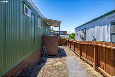 2071 NE Stephens St #C2, Roseburg, OR 97470 - Photo 12