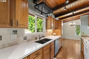 975 E 44th Ave, Eugene, OR 97405 - Photo 8