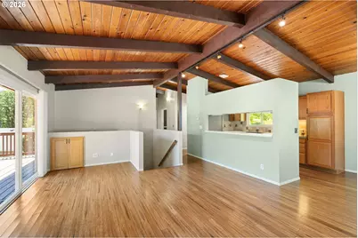 975 E 44th Ave, Eugene, OR 97405 - Photo 16
