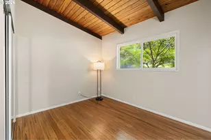 975 E 44th Ave, Eugene, OR 97405 - Photo 24