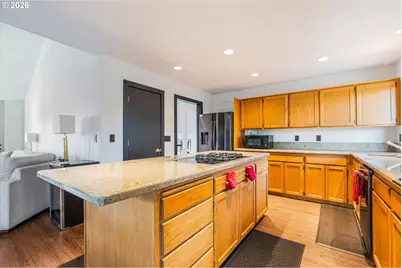 511 SE 15th St, Gresham, OR 97080 - Photo 14