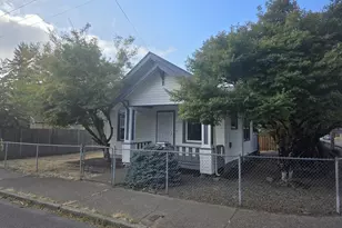 10104 SE Holgate Blvd, Portland, OR 97266 - Photo 2