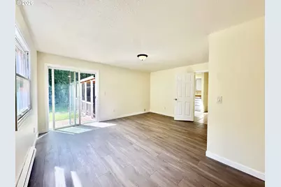 16720 SE Clinton St, Portland, OR 97236 - Photo 18