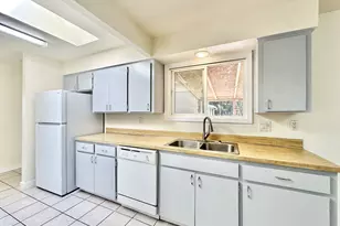 16720 SE Clinton St, Portland, OR 97236 - Photo 10