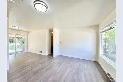 16720 SE Clinton St, Portland, OR 97236 - Photo 6