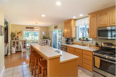 600 SE Parkway Dr, Winston, OR 97496 - Photo 10