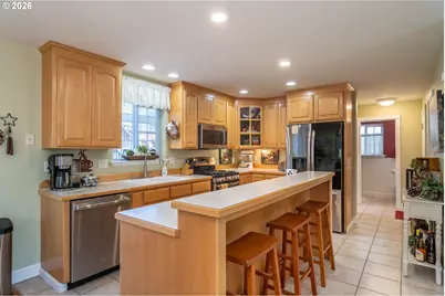 600 SE Parkway Dr, Winston, OR 97496 - Photo 8