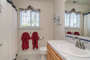 600 SE Parkway Dr, Winston, OR 97496 - Photo 22