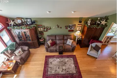 600 SE Parkway Dr, Winston, OR 97496 - Photo 16