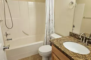 7867 NE Kian Ln, Beaverton, OR 97006 - Photo 24