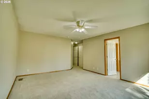 455 B St, Columbia City, OR 97018 - Photo 28
