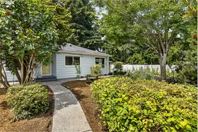 5715 NE 48th Ave, Portland, OR 97218 - Photo 2