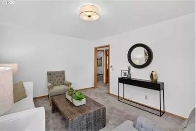 5715 NE 48th Ave, Portland, OR 97218 - Photo 8