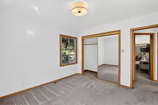 5715 NE 48th Ave, Portland, OR 97218 - Photo 12
