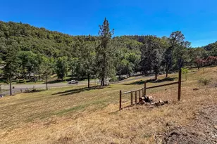 855 San Souci Dr, Roseburg, OR 97471 - Photo 30