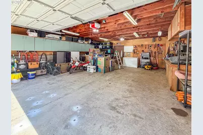 855 San Souci Dr, Roseburg, OR 97471 - Photo 24