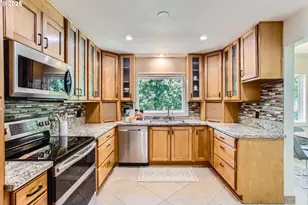 11301 SW 55th Ave, Portland, OR 97219 - Photo 8