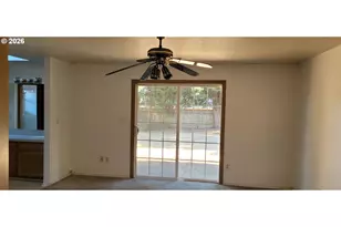 10810 NE 70th St, Vancouver, WA 98662 - Photo 2