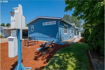300 SE Lacreole Dr #212, Dallas, OR 97338 - Photo 6