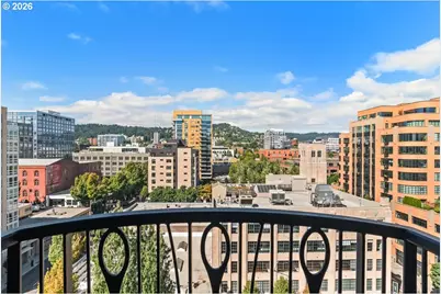 333 NW 9th Ave #1001, Portland, OR 97209 - Photo 12