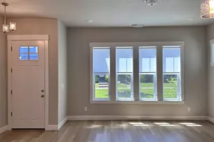 6980 SE Skipper Ln, Hillsboro, OR 97123 - Photo 2