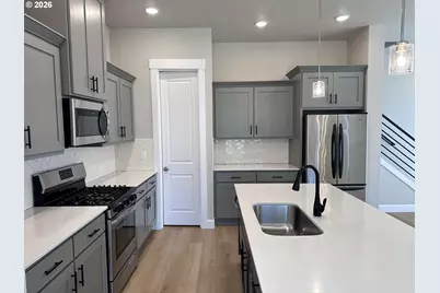 6980 SE Skipper Ln, Hillsboro, OR 97123 - Photo 6