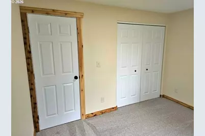 199 Zephyr Ct, Roseburg, OR 97471 - Photo 16