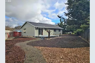199 Zephyr Ct, Roseburg, OR 97471 - Photo 2