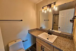 199 Zephyr Ct, Roseburg, OR 97471 - Photo 10