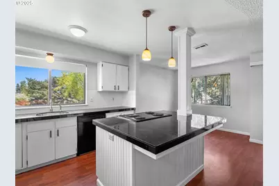 3329 NE 162nd Ave, Portland, OR 97230 - Photo 4