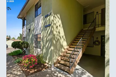 3329 NE 162nd Ave, Portland, OR 97230 - Photo 2