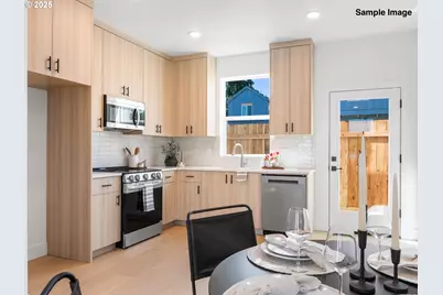 4352 NE Going St, Portland, OR 97218 - Photo 4