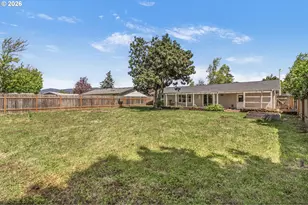 1758 Rainbow Dr, Springfield, OR 97477 - Photo 24