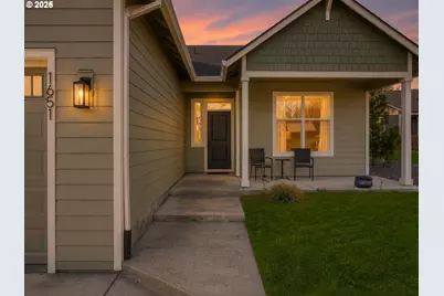 1651 52nd Ct, Washougal, WA 98671 - Photo 2