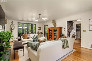 2700 SW English Ln, Portland, OR 97201 - Photo 8