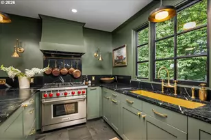 2700 SW English Ln, Portland, OR 97201 - Photo 16