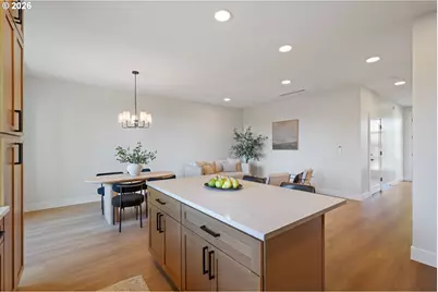 2902 E McLoughlin Blvd #2, Vancouver, WA 98661 - Photo 6