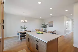 2902 E McLoughlin Blvd, Vancouver, WA 98661 - Photo 6