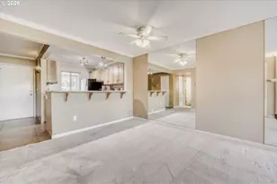 5110 S Landing Dr, Portland, OR 97239 - Photo 12