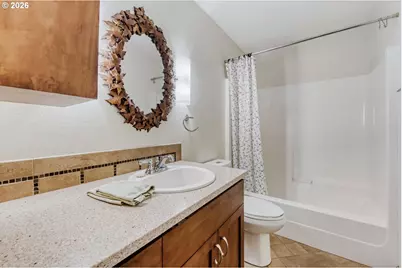 5110 S Landing Dr #302, Portland, OR 97239 - Photo 28