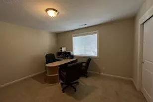 13812 SE Sierra Dr, Clackamas, OR 97015 - Photo 12