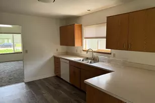 108 Cowan Ct, Longview, WA 98632 - Photo 4