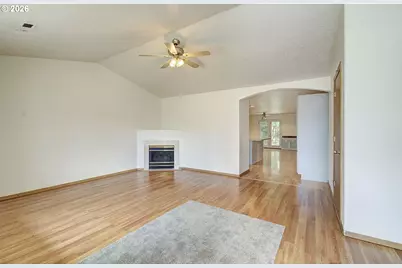 402 SE 5th Cir, Battle Ground, WA 98604 - Photo 4