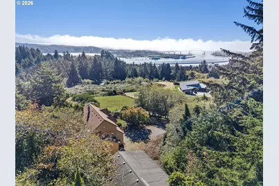 128 SE Norman St, Newport, OR 97365 - Photo 48