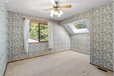 128 SE Norman St, Newport, OR 97365 - Photo 32