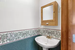 128 SE Norman St, Newport, OR 97365 - Photo 20