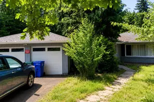 6905 SE Jennings Ave, Milwaukie, OR 97267 - Photo 2