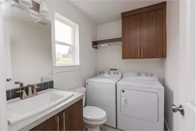 517 Cameo Dr, Hood River, OR 97031 - Photo 26