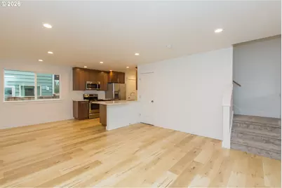 517 Cameo Dr, Hood River, OR 97031 - Photo 6